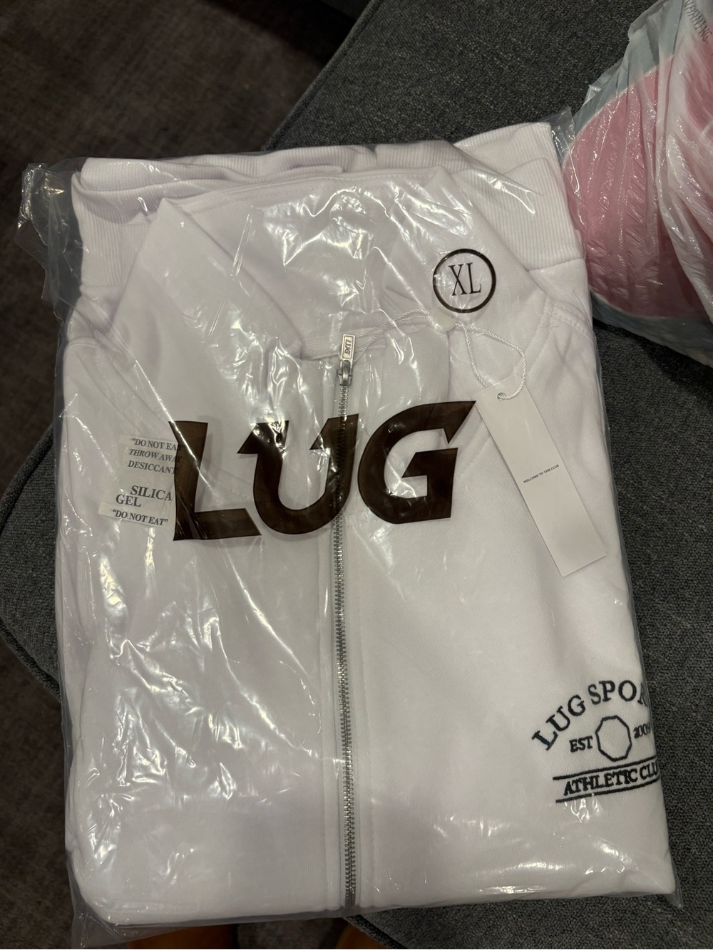 LUG Sports White Q-zip